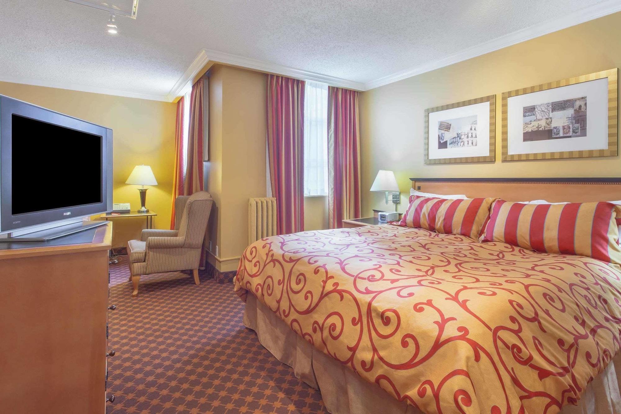 Howard Johnson By Wyndham Vancouver Downtown Esterno foto