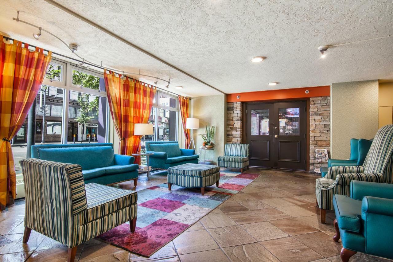 Howard Johnson By Wyndham Vancouver Downtown Esterno foto