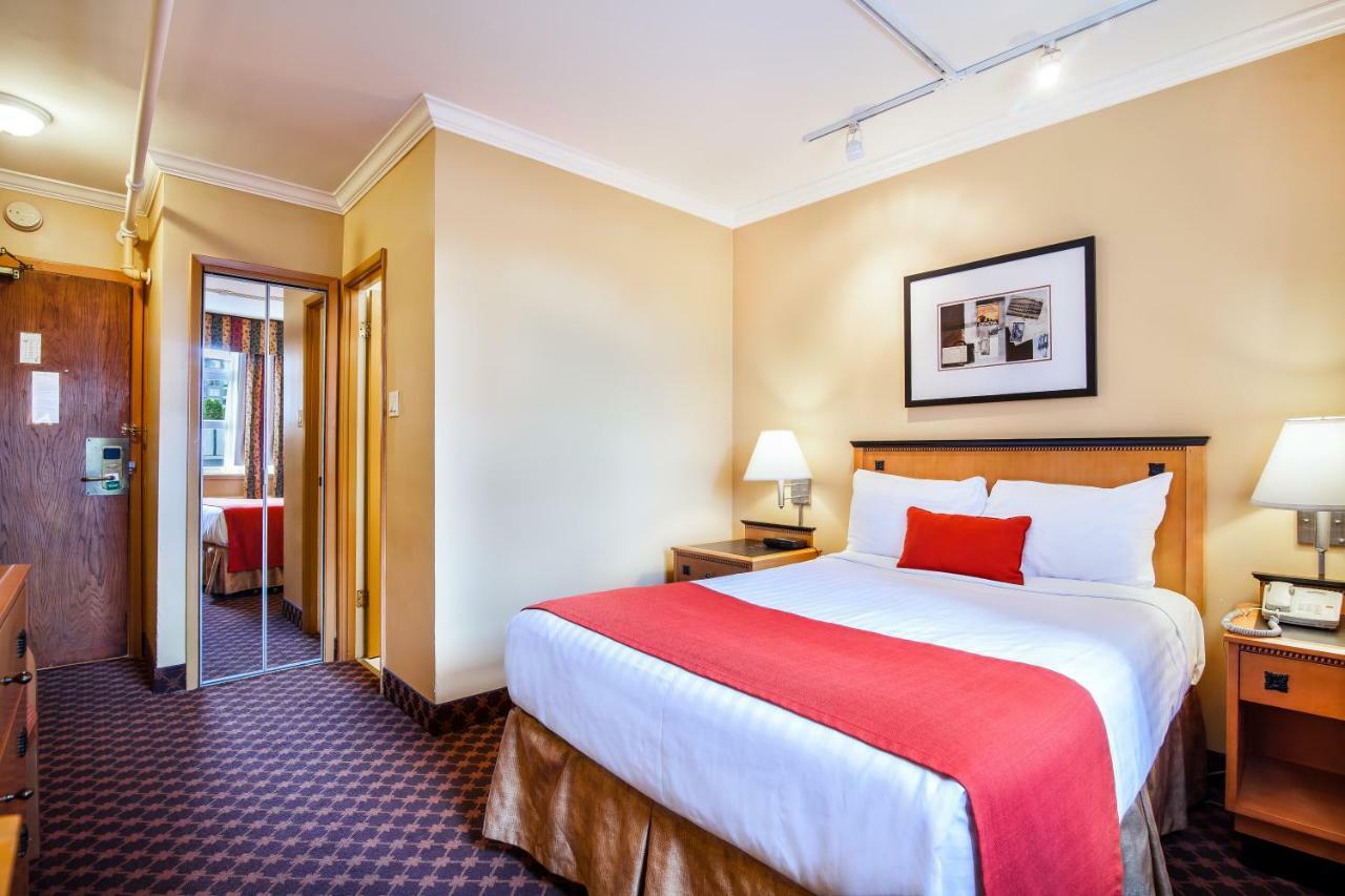 Howard Johnson By Wyndham Vancouver Downtown Esterno foto